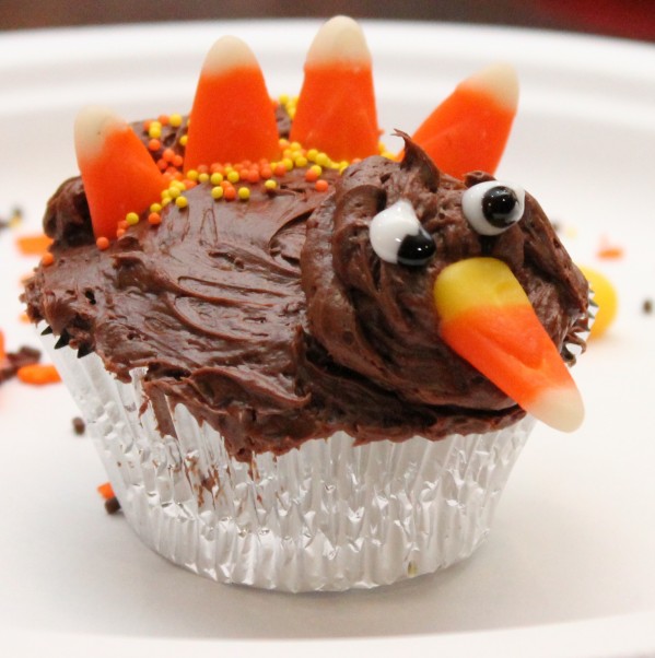 Fun Thanksgiving Tradition – Betty Crocker Turkey Cupcakes Recipe Idea ...